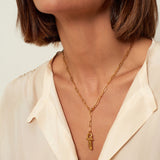 Fine chain collar Shackle Pendant