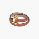 Foto de Detalle de Pulsera en baño de Oro y Cuero Camel de CXC