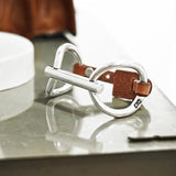 Foto de Detalle de Pulsera en baño de Plata con modelo de CXC