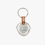 Foto de Detalle de Llavero corto de cuero y metal de CXC